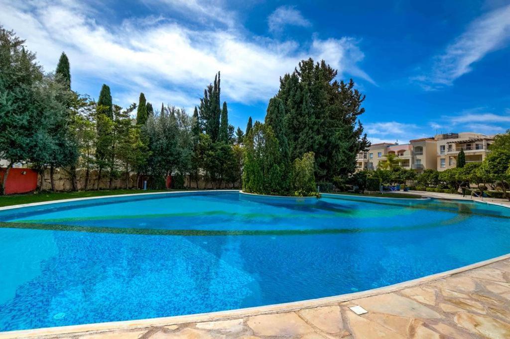 Ferienwohnung Penthouse Carina Paphos Exterior foto